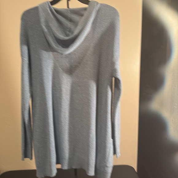 Christopher and Banks Cardigan - Picture 2 of 2